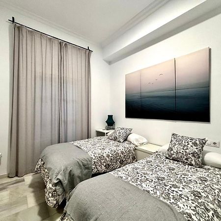 El Reloj Del Viajero 2 Apartment Sevilla Exterior foto