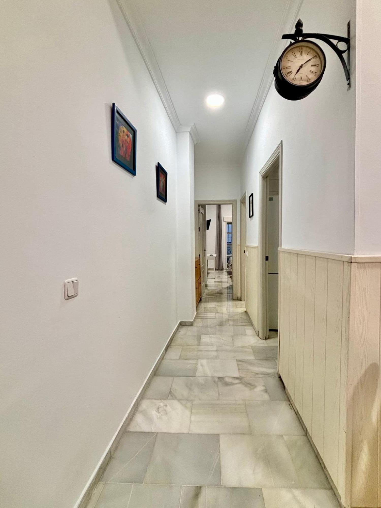 El Reloj Del Viajero 2 Apartment Sevilla Exterior foto